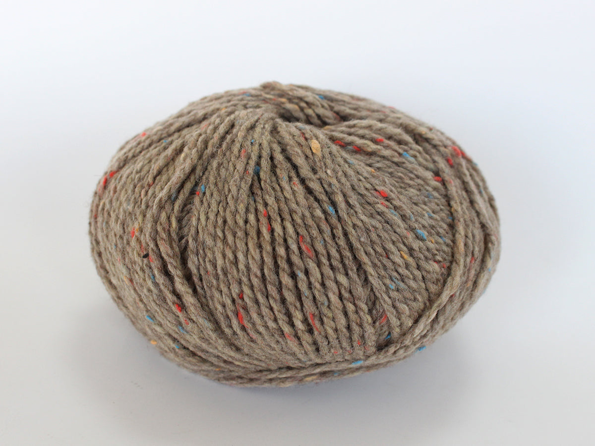 Rustic Tweed Wool Yarn – 80% Wool 20% Nylon | Rustic Light Worsted Weight | Perfect for Socks Sweaters