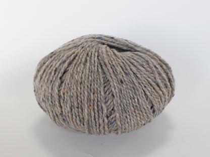 Rustic Tweed Wool Yarn – 80% Wool 20% Nylon | Rustic Light Worsted Weight | Perfect for Socks Sweaters